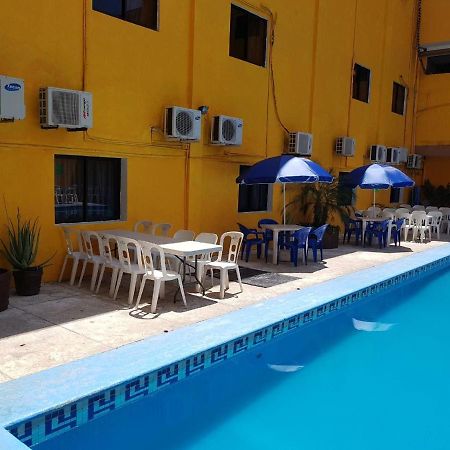 Hotel Arcos Del Parque Acayucan Eksteriør billede