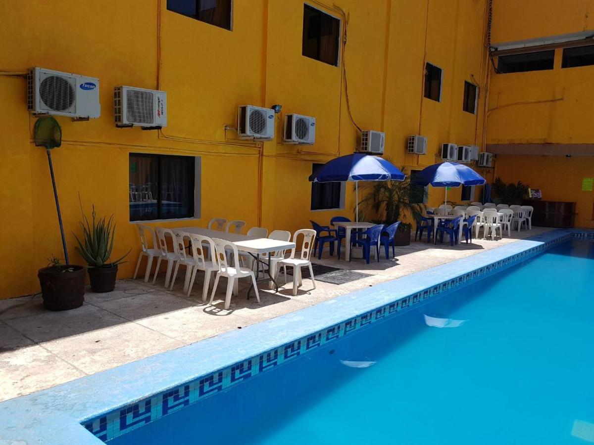 Hotel Arcos Del Parque Acayucan Eksteriør billede