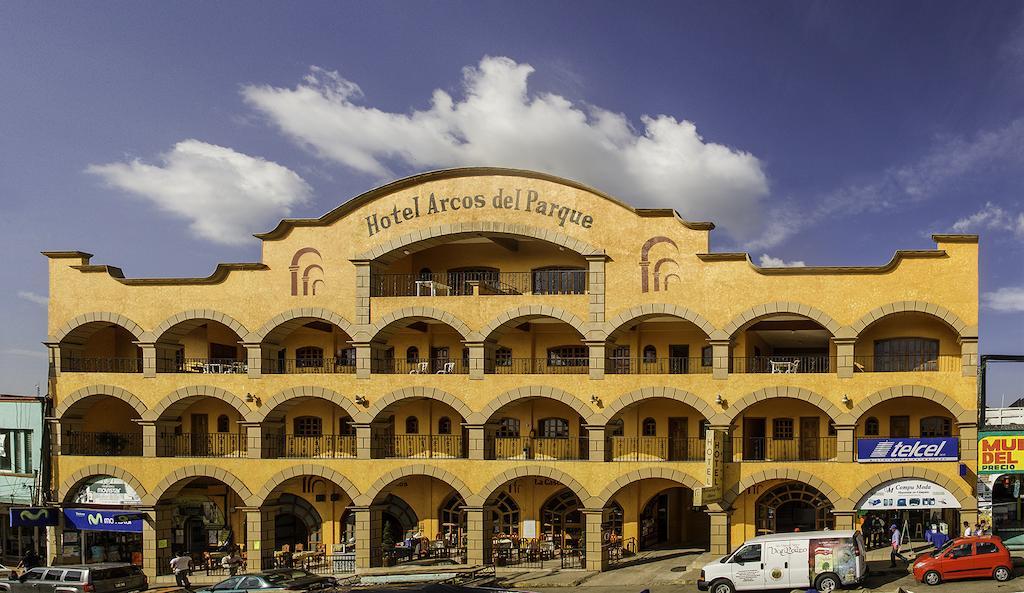Hotel Arcos Del Parque Acayucan Eksteriør billede
