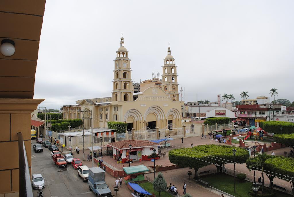Hotel Arcos Del Parque Acayucan Eksteriør billede
