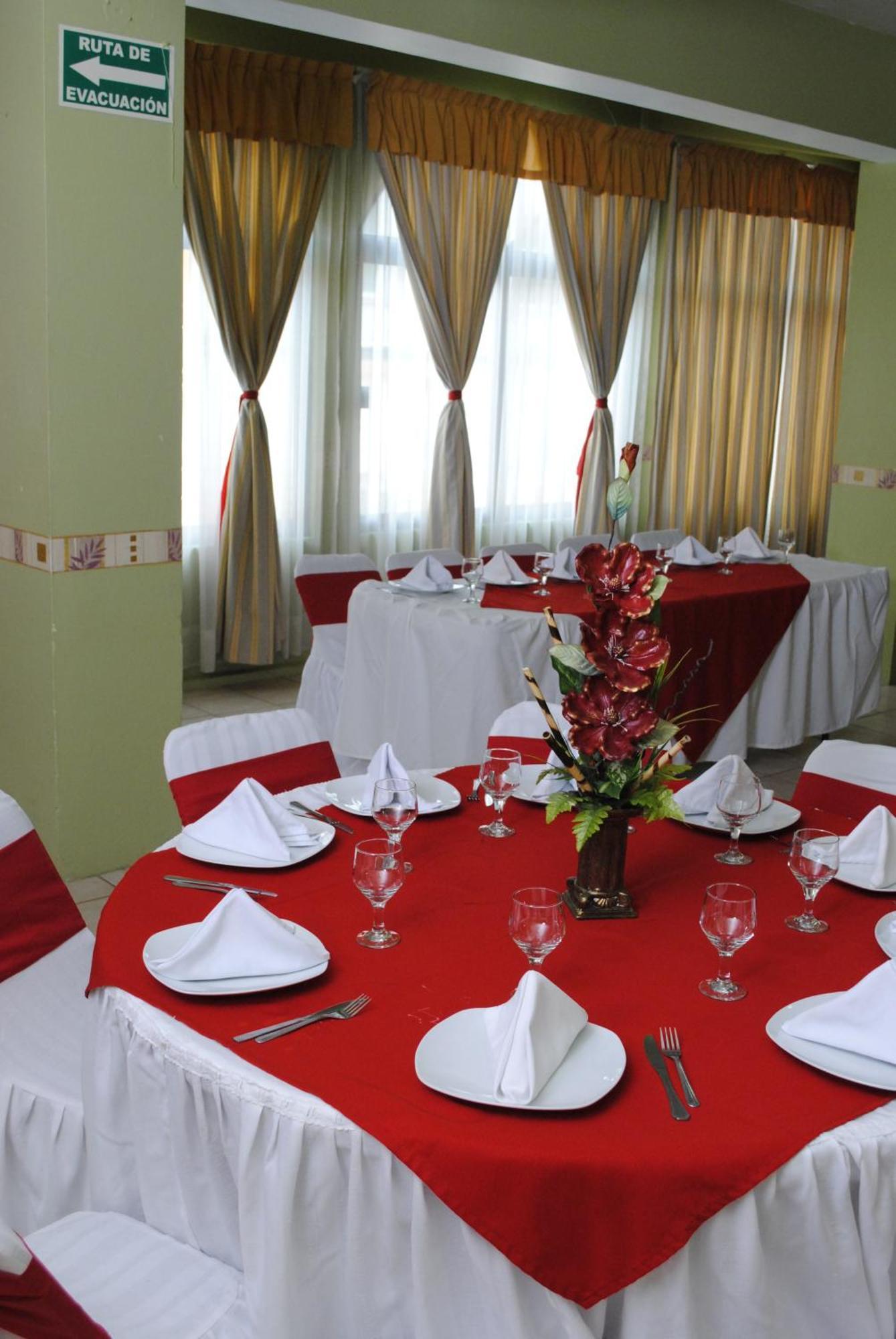 Hotel Arcos Del Parque Acayucan Eksteriør billede