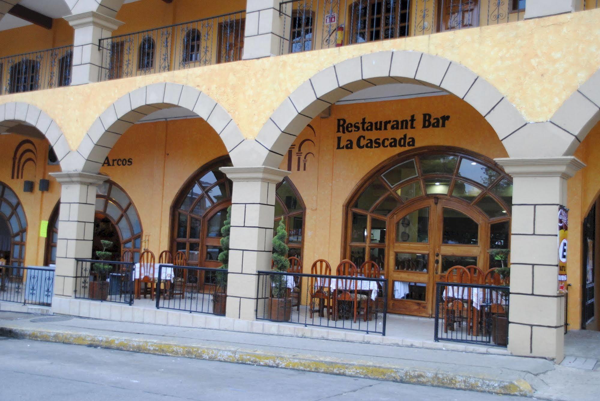 Hotel Arcos Del Parque Acayucan Eksteriør billede