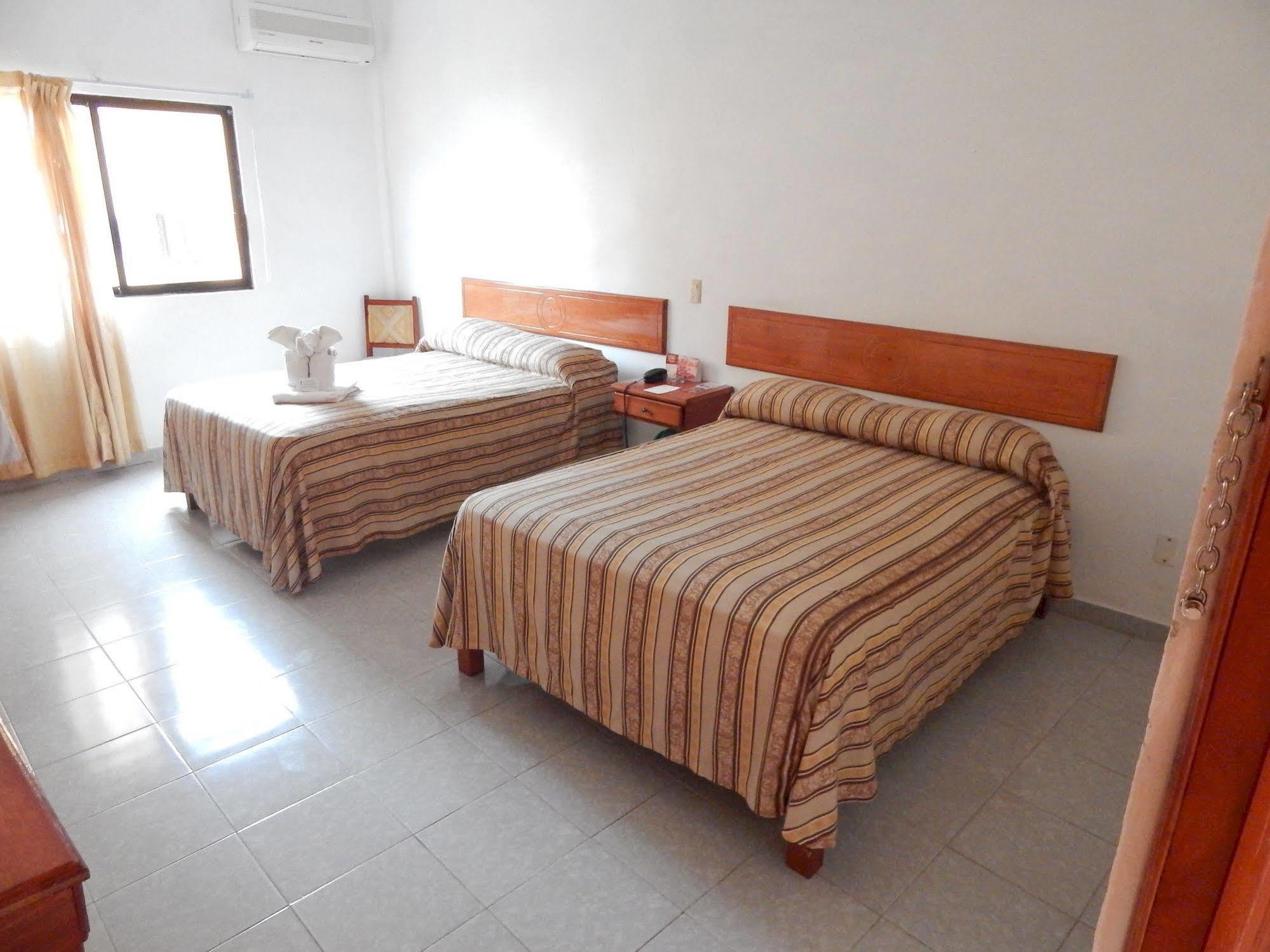 Hotel Arcos Del Parque Acayucan Eksteriør billede
