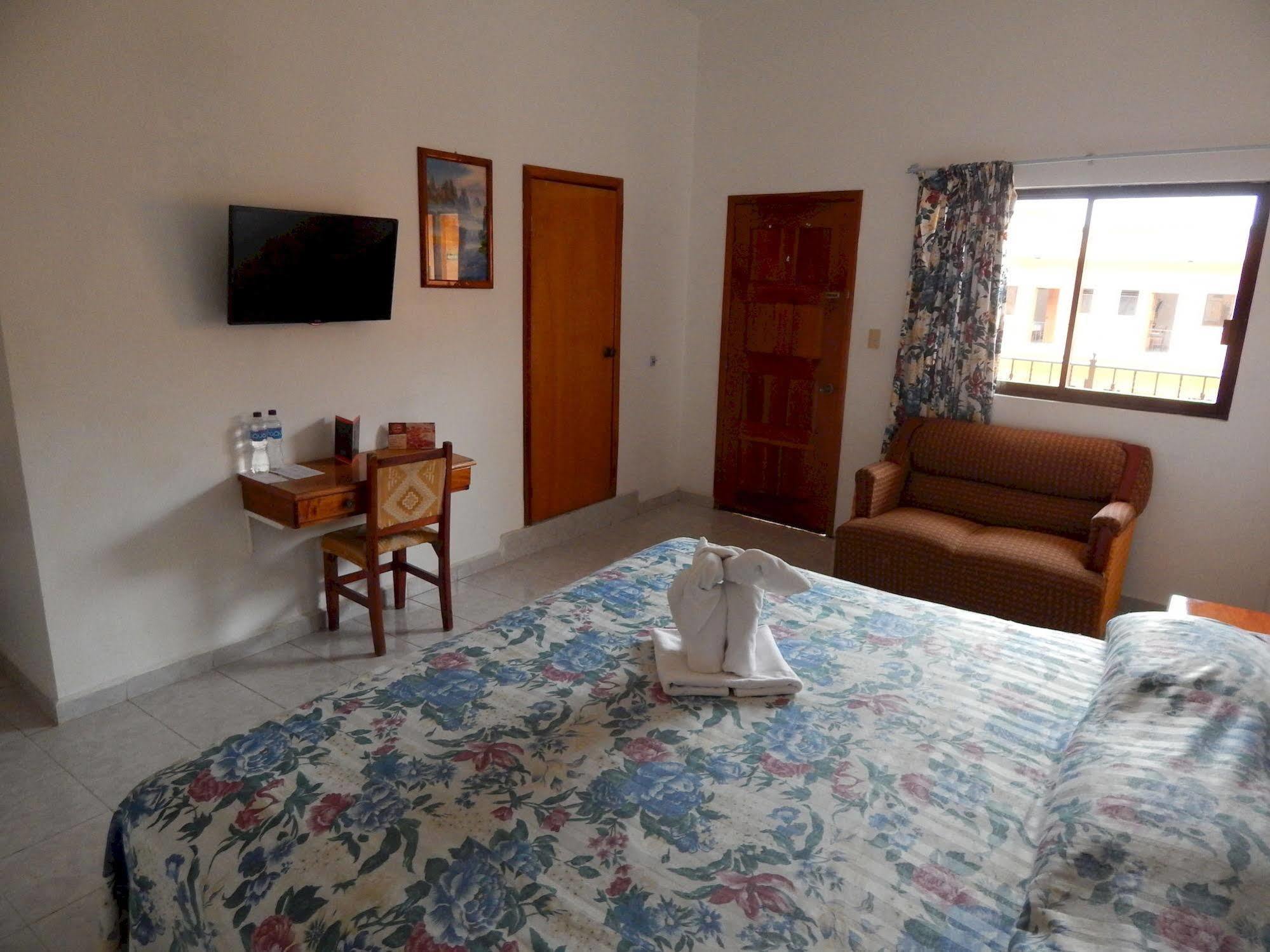 Hotel Arcos Del Parque Acayucan Eksteriør billede