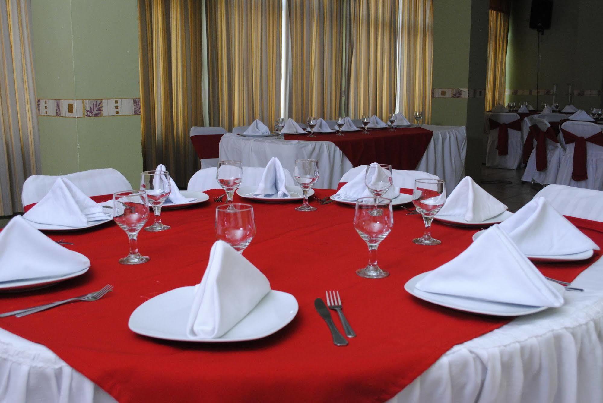 Hotel Arcos Del Parque Acayucan Eksteriør billede