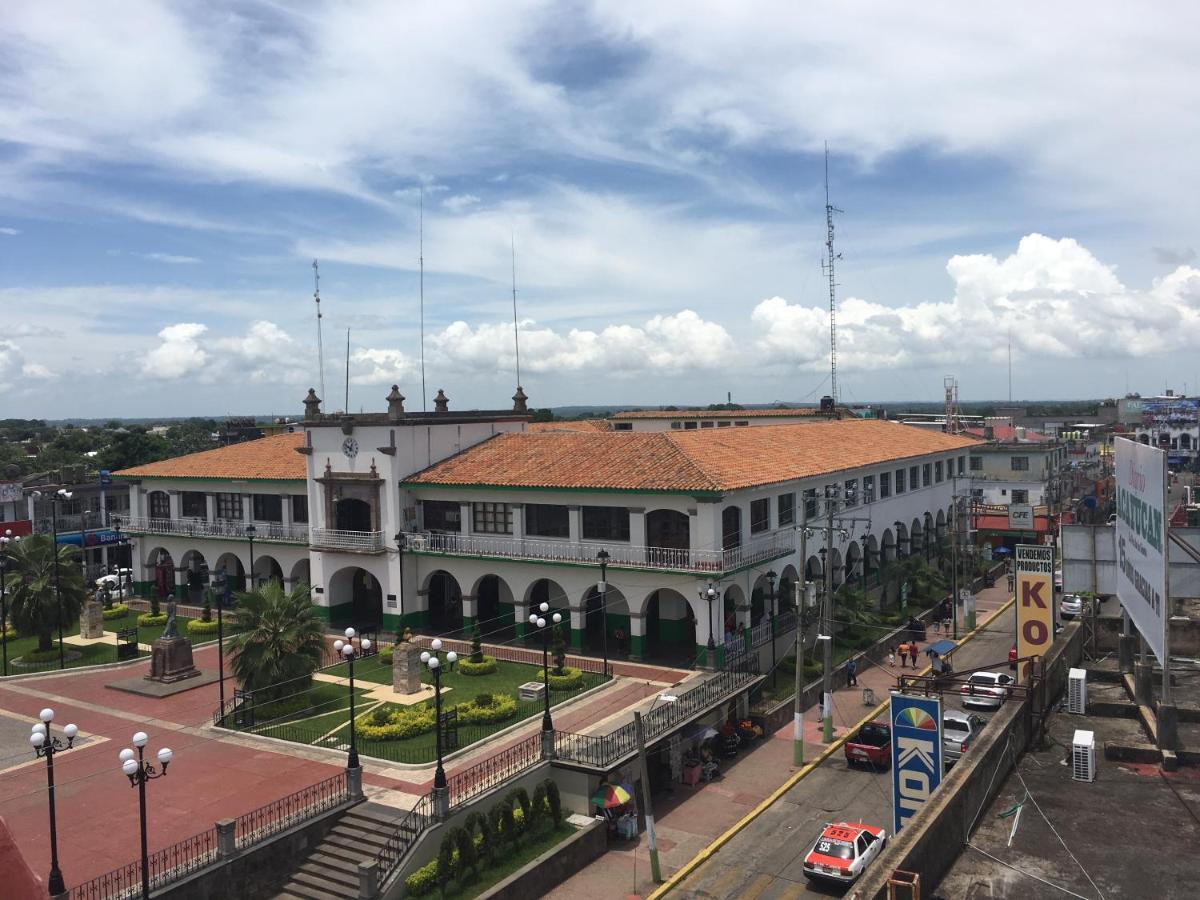 Hotel Arcos Del Parque Acayucan Eksteriør billede
