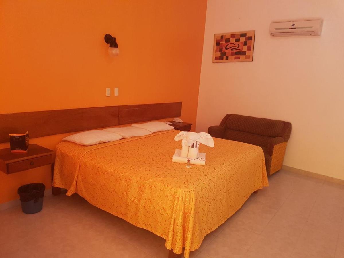 Hotel Arcos Del Parque Acayucan Eksteriør billede